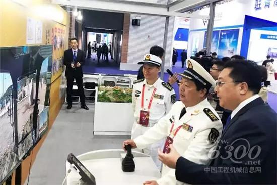 軍方體驗現場體驗雷沃智能化產品
