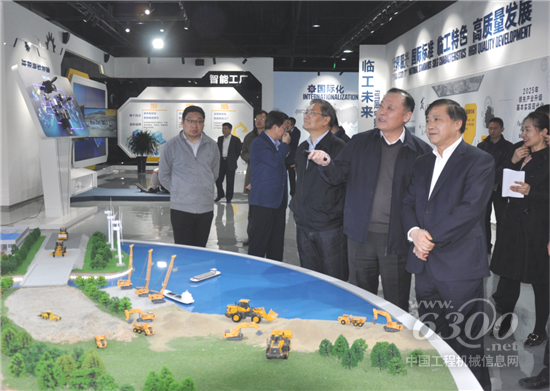 山東省科技廳廳長唐波到山東臨工考察調研