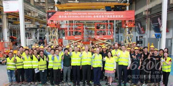 捷爾杰新輕型電動剪式高空作業平臺正式下線發貨