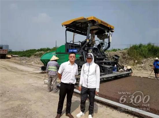 　　寧波，簡稱甬，首批沿海開放城市，長三角五大區域中心之一，省經濟中心，現代化國際港口城市，國家歷史文化名城，中國著名的院士之鄉。寧波還是中國大運河南端出?？?、“海上絲綢之路”東方始發港，寧波港被國際港航界權威雜志——英國《集裝箱國際》評為“世界五佳港口”。寧波人聰明勤勞，雖然三面海，一面山，但這兒經濟文化及其發達。這里的工程機械二手市場早在上世紀九十年代就開始發展，當時遍地是國外進來的二手工程機械。由于寧波市場經濟進入較早，工程機械發達，山推道機產品進入當地有些緩慢。