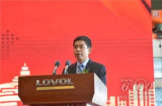 亞太項目雷沃百臺設備交付儀式在雷沃青島廠區隆重舉行