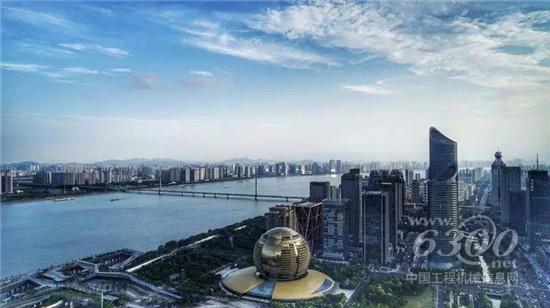 “柳工兵團” 助力大美杭州地鐵建設