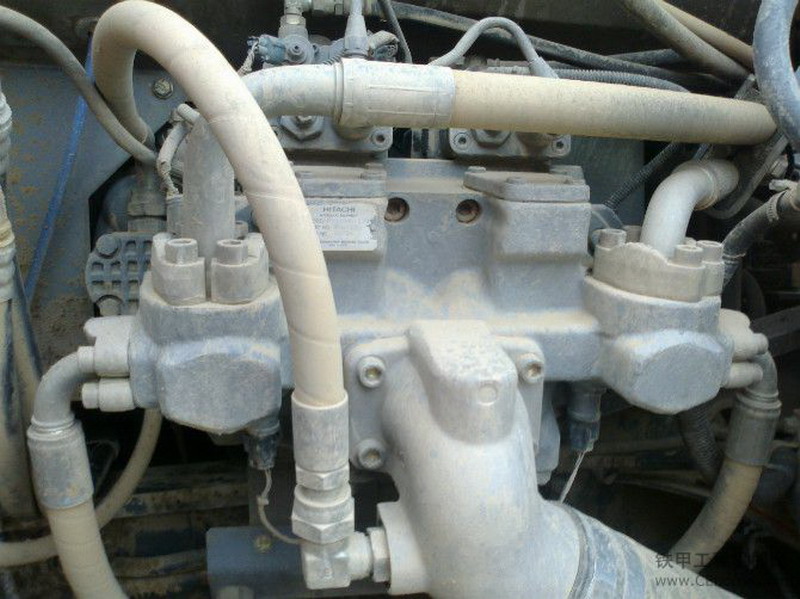 日立ZX200-3挖掘機