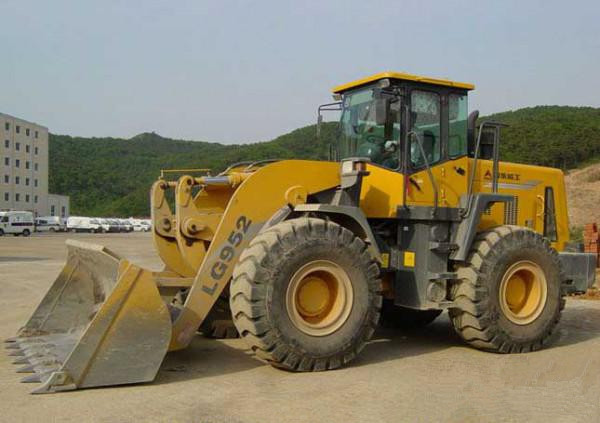 山東臨工LG952裝載機