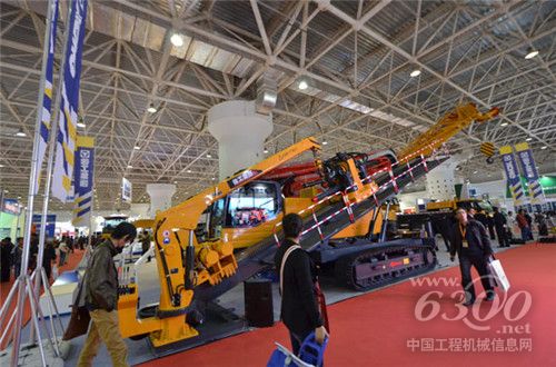 徐工多款新品登陸BICES 2013北京展