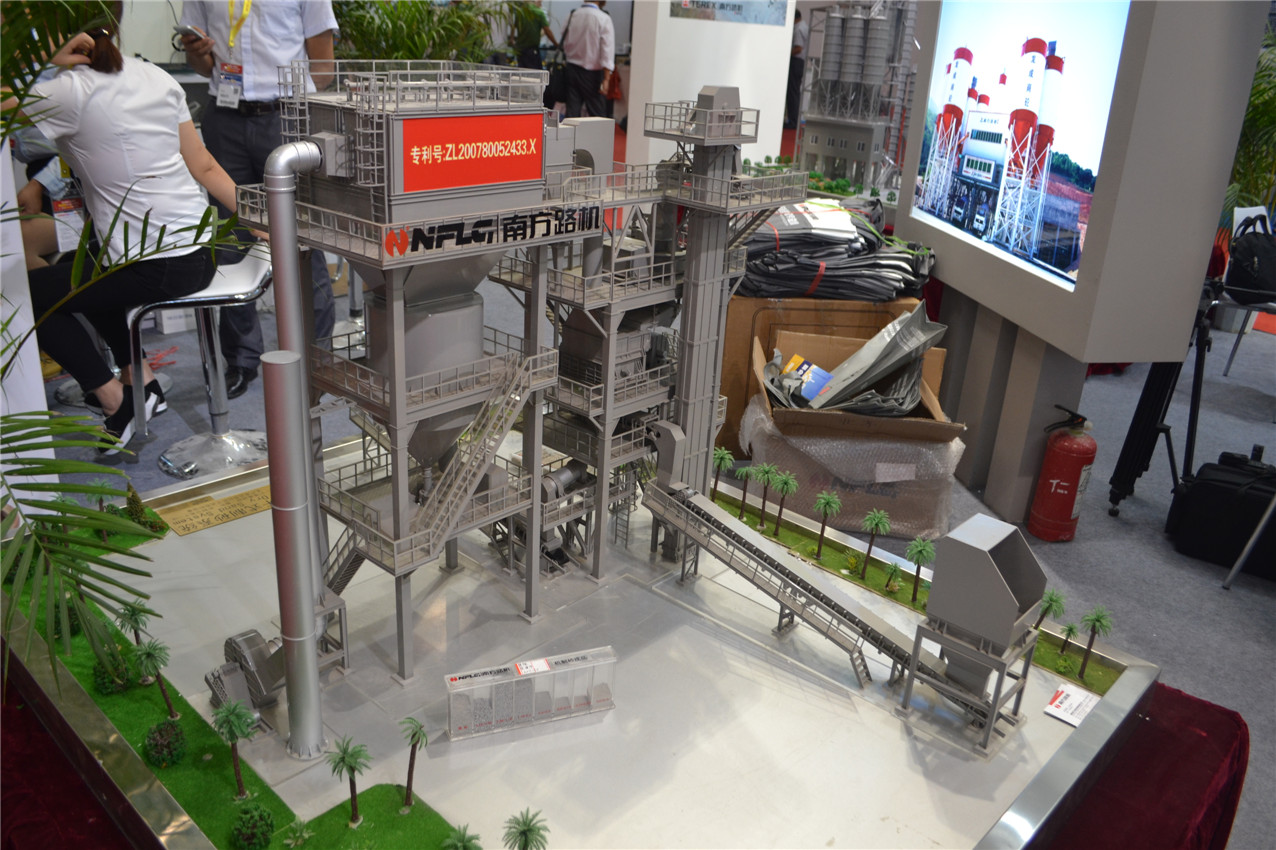 BICES 2015——南方路機展臺風采