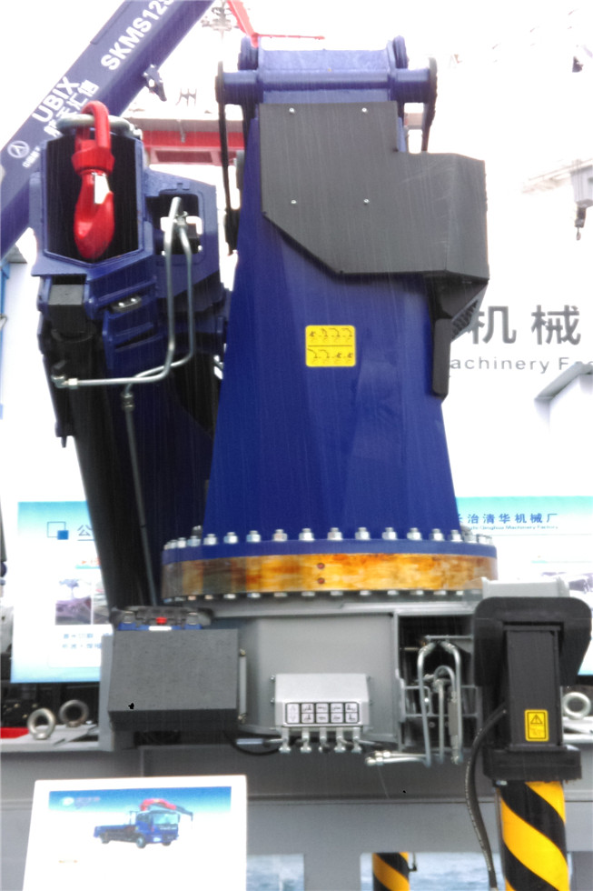 Bauma China 2016——長治清華機械廠展臺風采