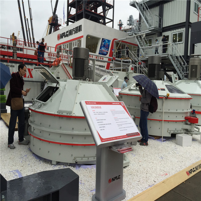 Bauma China 2016——福建南方路面機械有限公司展臺風采