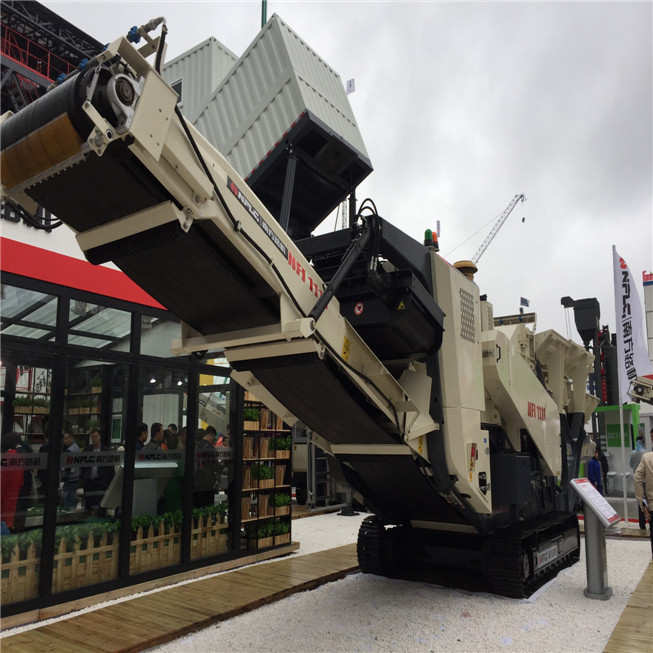 Bauma China 2016——福建南方路面機械有限公司展臺風采