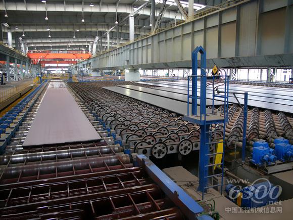 2015年全國鋼材產量為112350萬噸，比上年增長0.6%