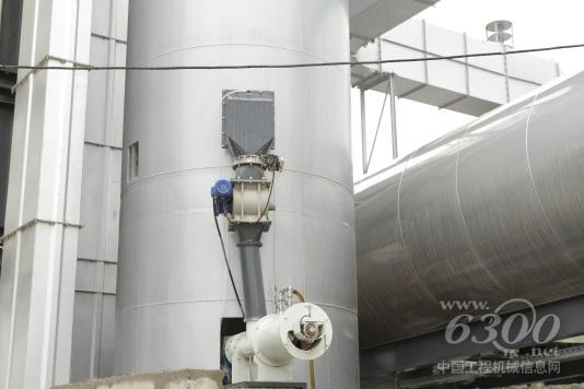 南方路機環保型瀝青混合料攪拌設備