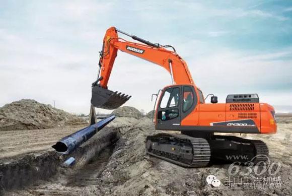 斗山DX300LC-9C<a href=http://product.d1cm.com/wajueji/ target=_blank>挖掘機</a>