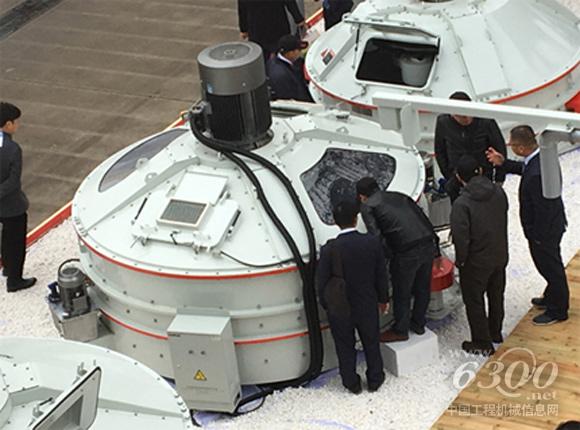 南方路機立軸式行星主機現場演
