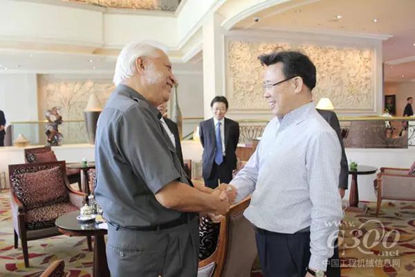 梁穩根與印尼熊氏集團總裁熊德龍