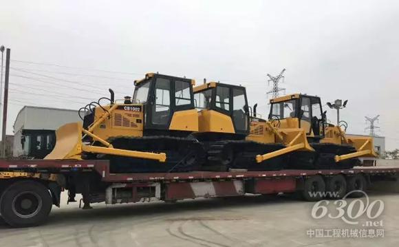 國機重工洛陽公司“支農惠農型”履帶推土機CB1002