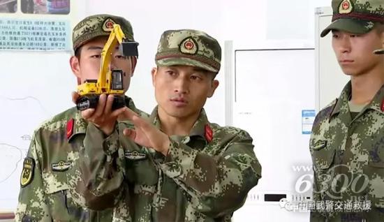 一花獨放不是春，百花齊放春滿園。他毫無保留的向徒弟們傳授經驗。