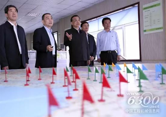 中聯重科董事長詹純新向李克強總理匯報“1-4月中聯重科工程機械開工指數”
