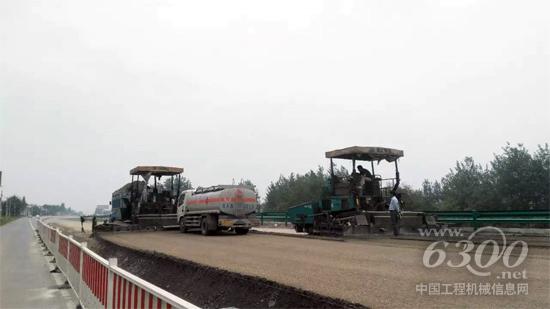 合寧高速擴改建項目中，徐工RP755攤鋪機老驥伏櫪，比翼雙飛！