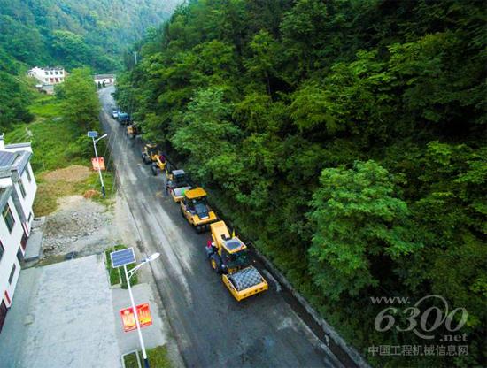 徐工成套道路機械安康省道S308安平大修路段施工