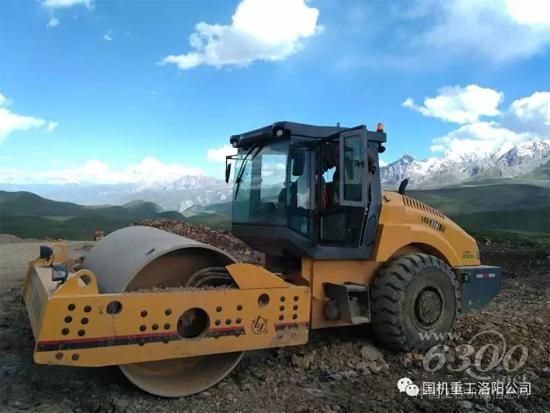 國機重工洛陽壓路機