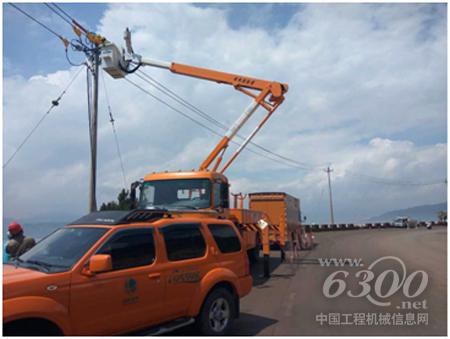 參與作業的多種工程車輛