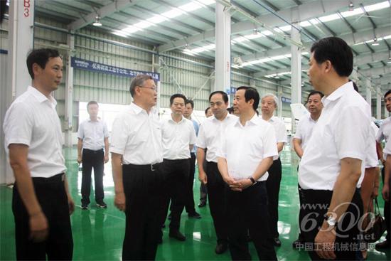 許達哲省長在山河科技調研