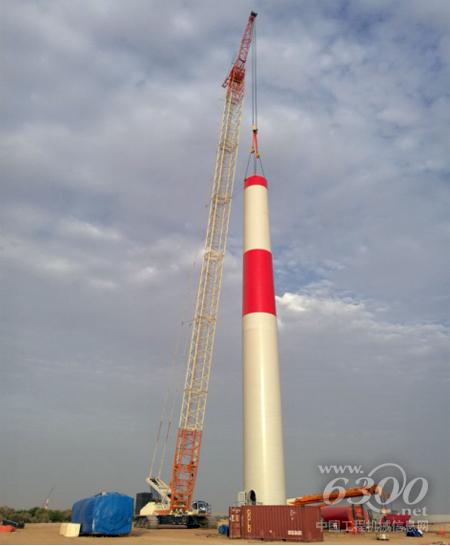 QUY500履帶起重機正在風電項目現場施工