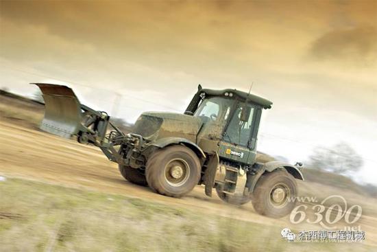 JCB高速拖拉機