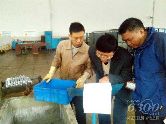 方圓標志四川公司對長江液壓質量管理體系進行審核