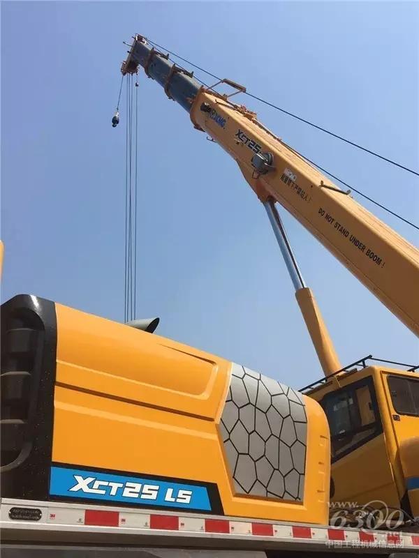 在武漢，XCT25搶修大型設備