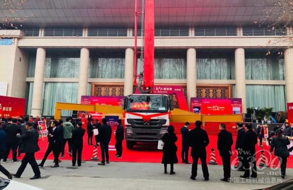 鄭州站，所有客戶一起欣賞三一<a href=http://product.d1cm.com/bengche/ target=_blank>泵車</a>