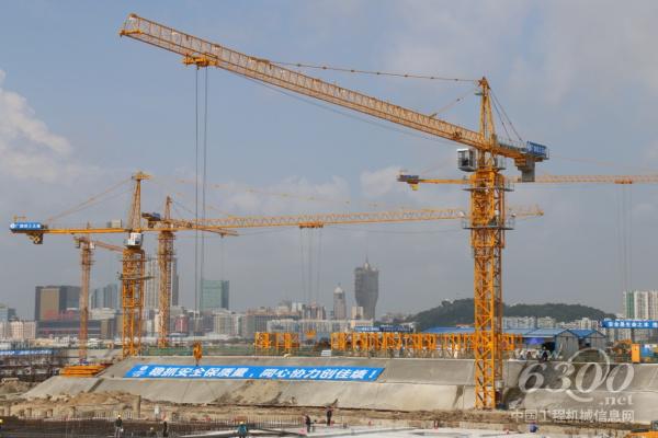 △中聯重科塔機產品參建港珠澳大橋