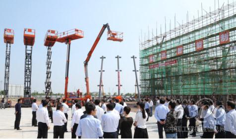 湖州市市委書記馬曉暉一行調研浙江鼎力建設項目