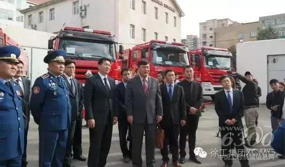 徐工援助蒙古國的6臺水罐消防車設備用于草原和森林防火設備項目