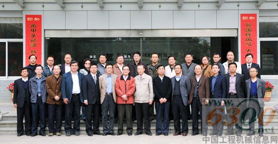 全國交通運輸行業考察團訪問廈工