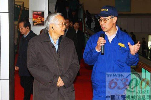 國家科技部原部長徐冠華一行調研山推