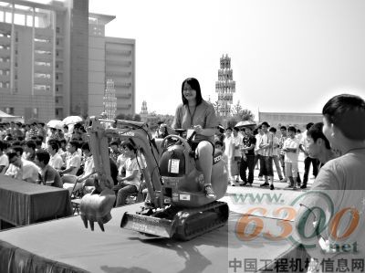 小松 挖掘機