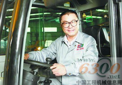 尹相杰 挖掘機