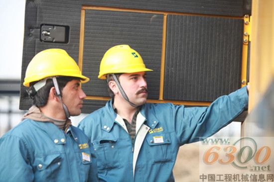 山重建機