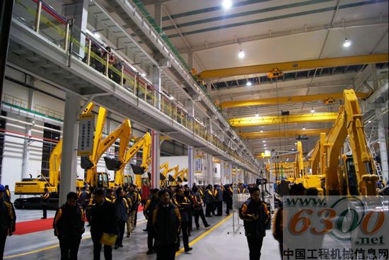 山東臨工,兩萬臺挖掘機生產基地