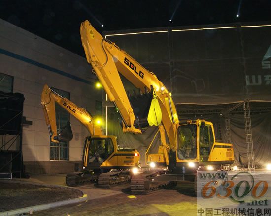山東臨工,兩萬臺挖掘機生產基地