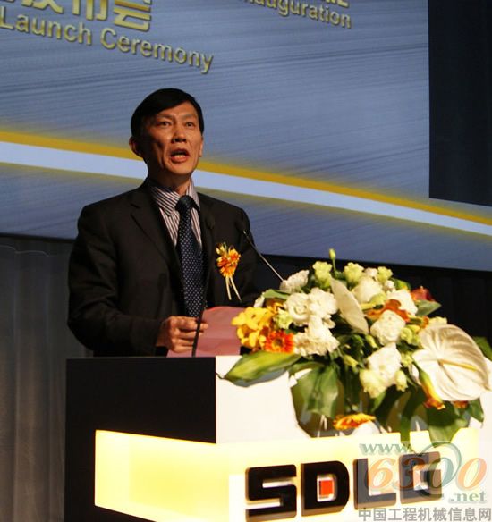 山東臨工,兩萬臺挖掘機生產基地