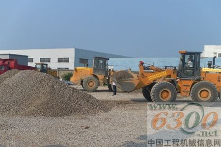 龍工 裝載機