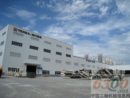 特雷克斯南方路機新工廠投入生產