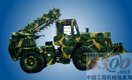 輪胎液壓挖溝機